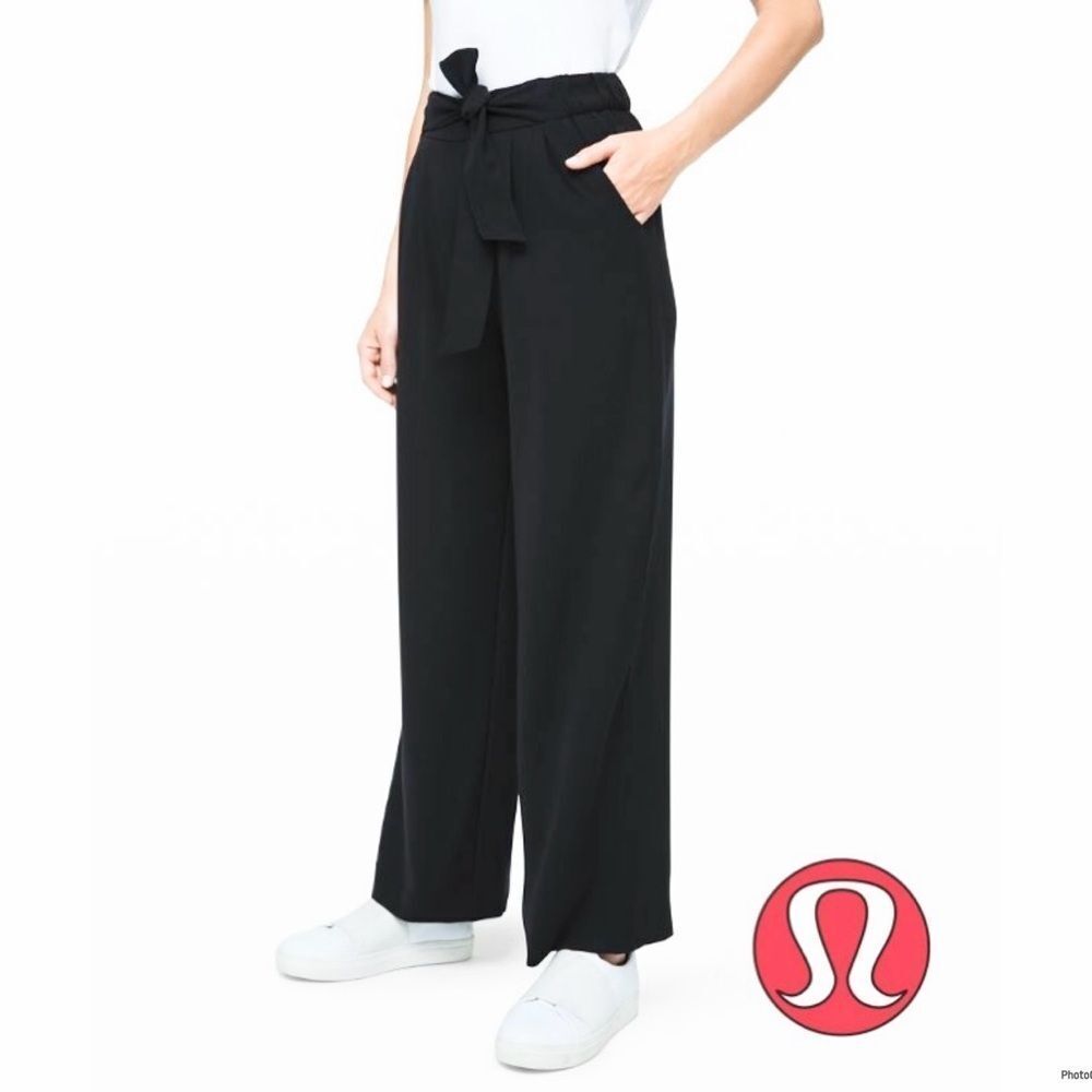 LULULEMON NOIR CAREER TIE WAIST WIDE LEG PLEATED FRONT OFFICE BLACK PANTS SIZE 6